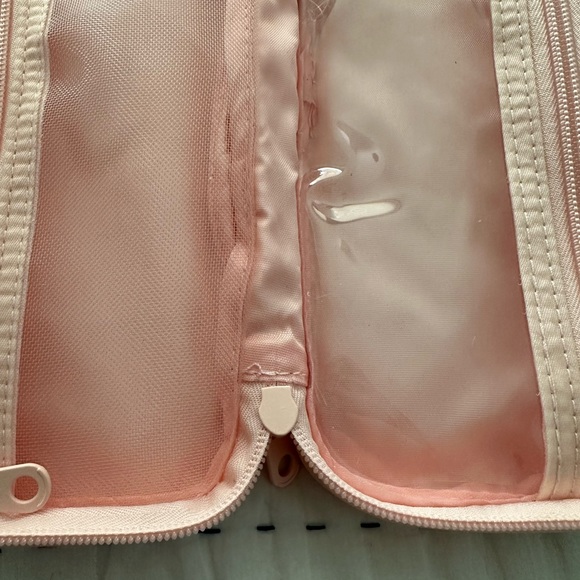 Makeup bag - Picture 2 of 4